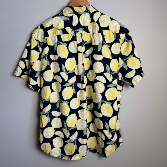 Old Navy Men's Allover Lemon Print Button Up Shirt Built-In Flex Size tag: XL - Picture 5 of 12